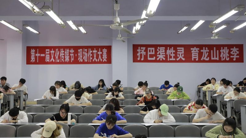 品牌设计按行业分类报价，揭秘行业定价逻辑